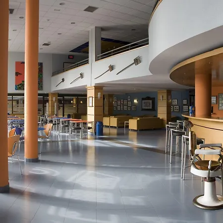 Olarain Apartament *